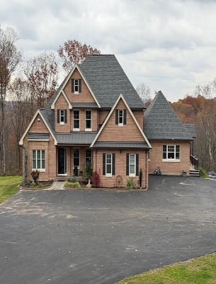 Recently sold residential home in Connecticut showcasing expert real estate marketing and negotiation.